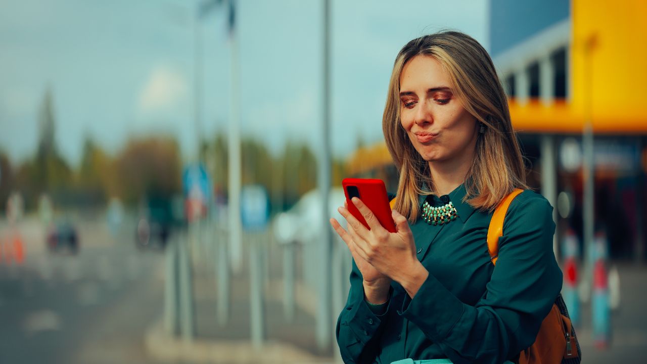 Holiday Package Delivery Scams